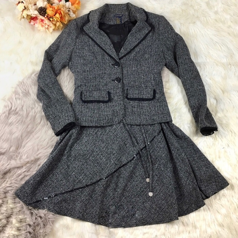 Womens Ecologie Skirt Suit